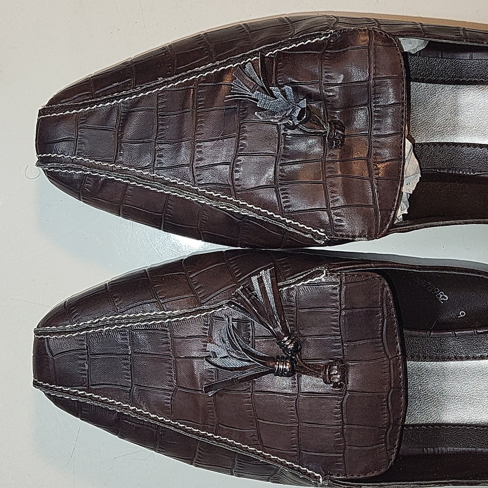 NWOT Monroe and Main Brown Shoes (9)
